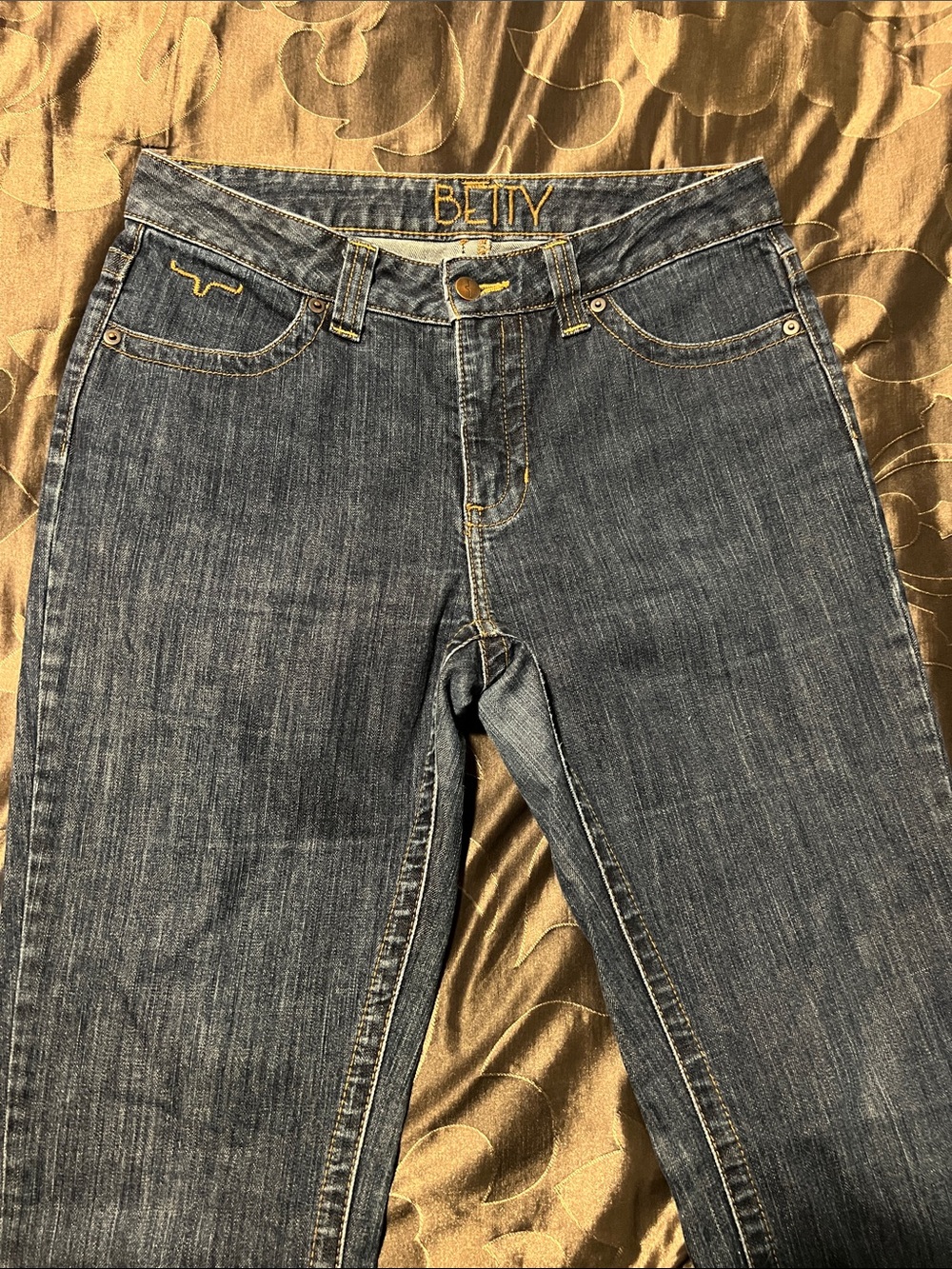 Kimes Ranch Betty Mid Rise Dark Wash Blue Denim Jeans Straight/Boot Women’s 8/36 - Picture 3 of 13